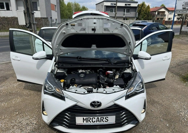 Toyota Yaris cena 57500 przebieg: 70000, rok produkcji 2020 z Łuków małe 781